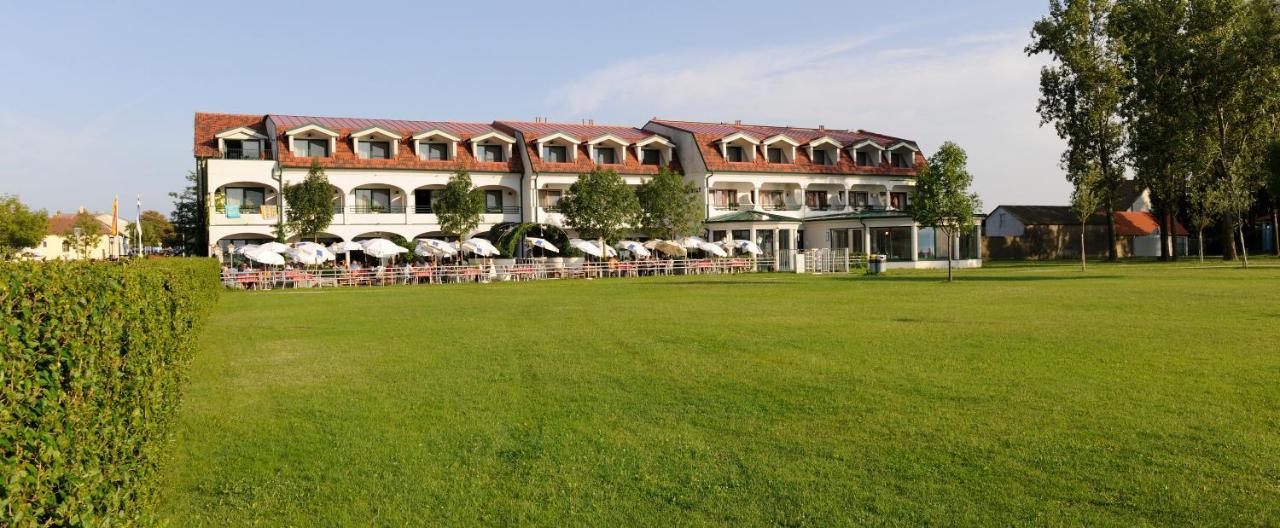 Seewirt & Haus Attila Podersdorf am See Bagian luar foto