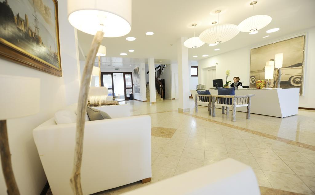 Seewirt & Haus Attila Podersdorf am See Bagian luar foto