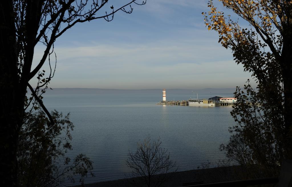 Seewirt & Haus Attila Podersdorf am See Bagian luar foto